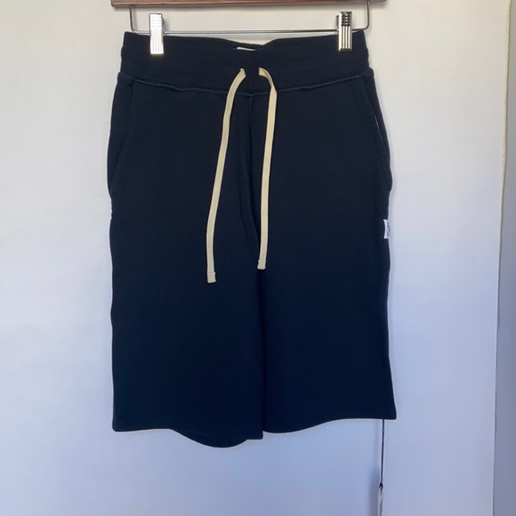 REIGNING CHAMP Terry Sweatshort - Picture 1 of 3